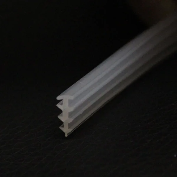 E028A-4,0 Уплотнитель для стекла